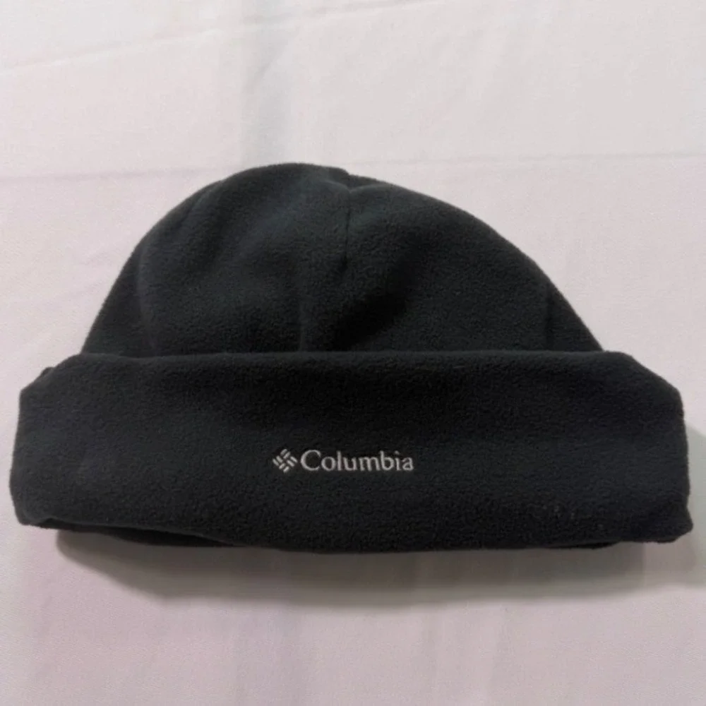 Columbia Youth L/XL Fleece Beanie Hat Bundle Pink and Black winter cozy